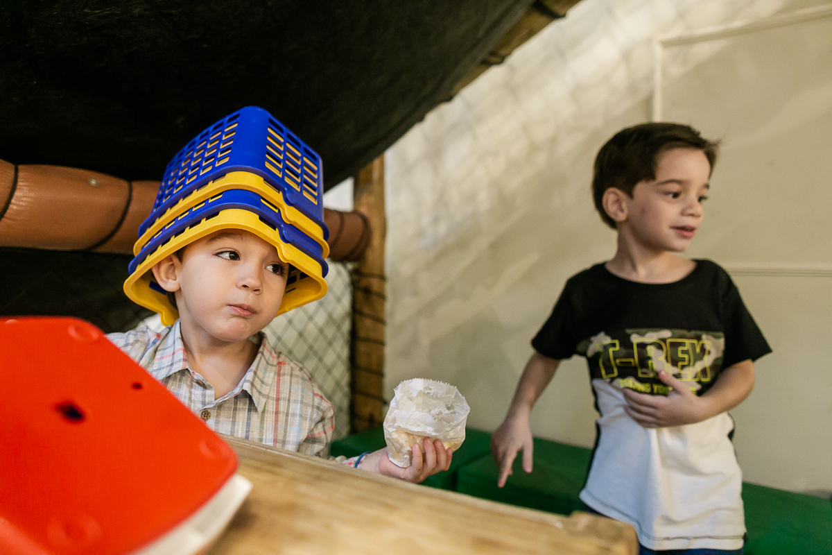fotografias do aniversário de 4 anos do Rafael com o tema super herois no buffet espaco infantil alecrim no bairro de perdizes zona oeste sao paulo sp