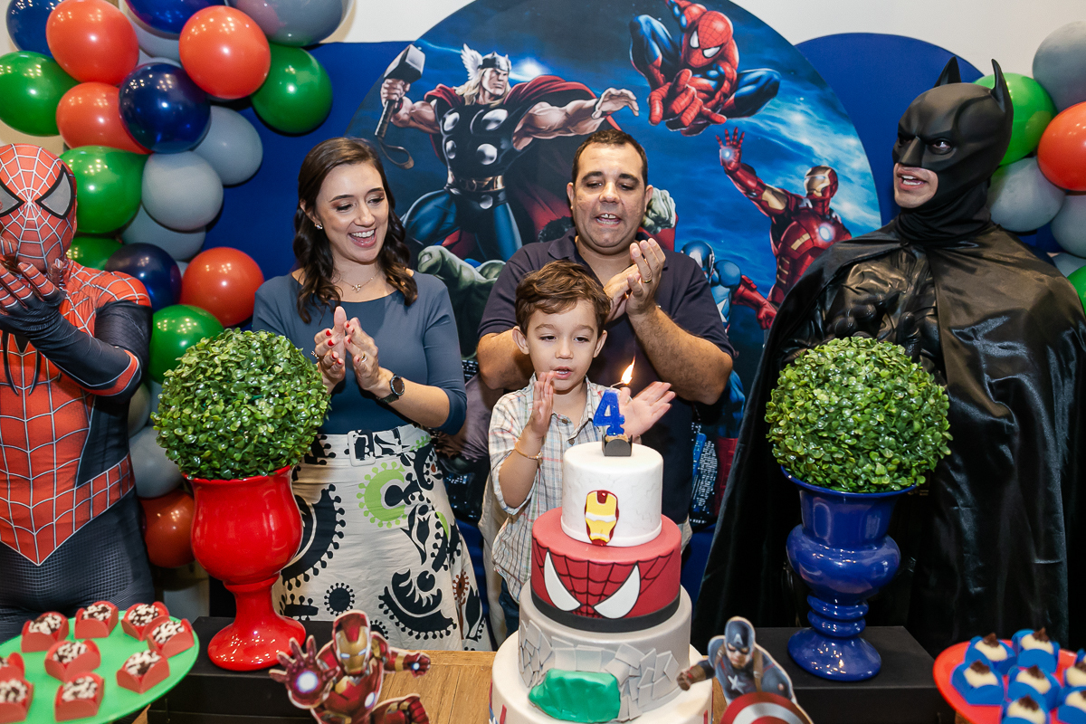 fotografias do aniversário de 4 anos do Rafael com o tema super herois no buffet espaco infantil alecrim no bairro de perdizes zona oeste sao paulo sp