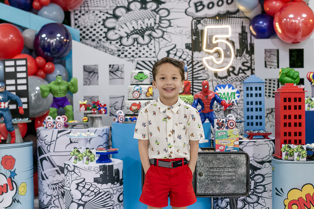 fotografias do aniversário de 5 anos do benny e do dan com o tema super herois no buffet pimentas no reino no bairro jardim em santo andre sao paulo sp