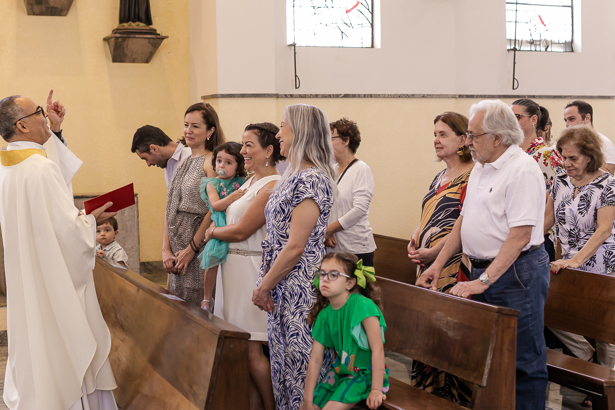 fotografias do batizado do Antonio na Paroquia Nossa Senhora Aparecida no alto de pinheiros em sao paulo sp