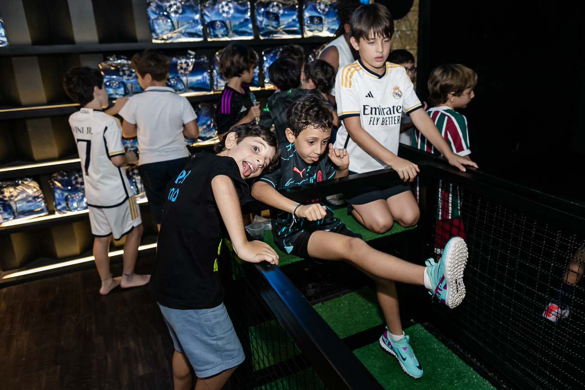 fotografias do aniversário de 8 anos do gui e do kike no soccer station moema zona sul sao paulo sp