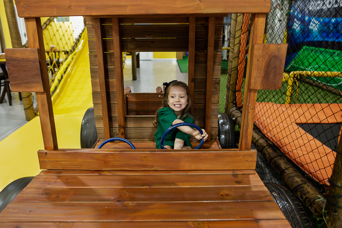 fotografias do aniversário de 5 anos da Lorena e do Mateus no buffet Espaço Boo no bairro da lapa zona oeste de sao paulo sp