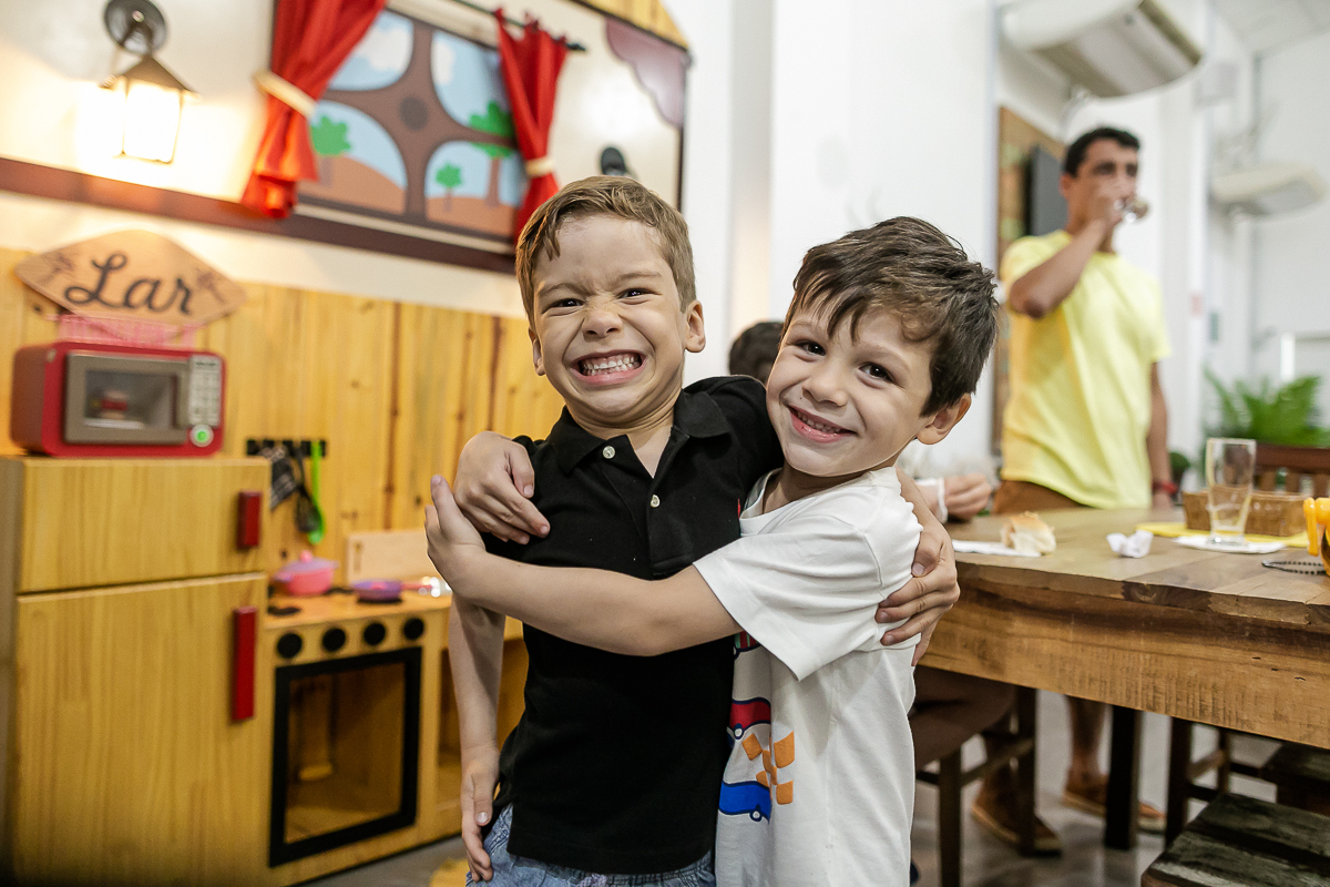 fotografias do aniversário de 5 anos da Lorena e do Mateus no buffet Espaço Boo no bairro da lapa zona oeste de sao paulo sp