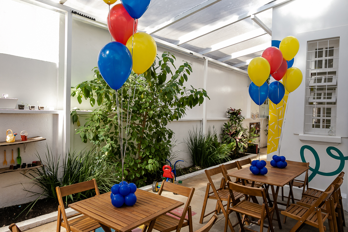 fotografias do aniversário de 5 anos do vinicius com o tema hot wheels feito pela chiara marcelli no buffet vila lumicá na vila mariana zona sul sao paulo sp