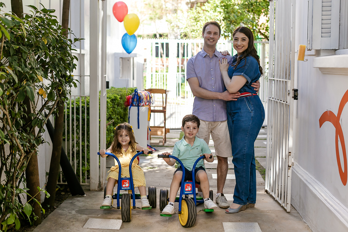 fotografias do aniversário de 5 anos do vinicius com o tema hot wheels feito pela chiara marcelli no buffet vila lumicá na vila mariana zona sul sao paulo sp