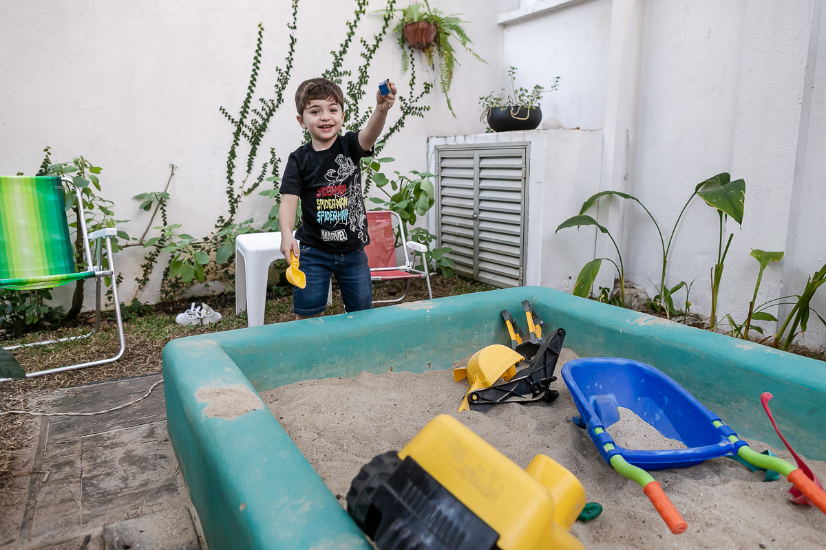fotografias do aniversário de 5 anos do vinicius com o tema hot wheels feito pela chiara marcelli no buffet vila lumicá na vila mariana zona sul sao paulo sp