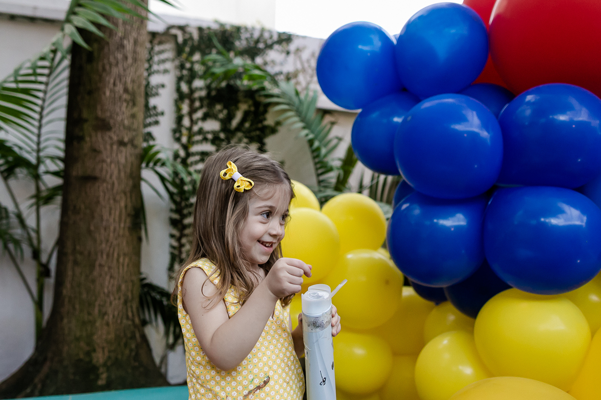 fotografias do aniversário de 5 anos do vinicius com o tema hot wheels feito pela chiara marcelli no buffet vila lumicá na vila mariana zona sul sao paulo sp