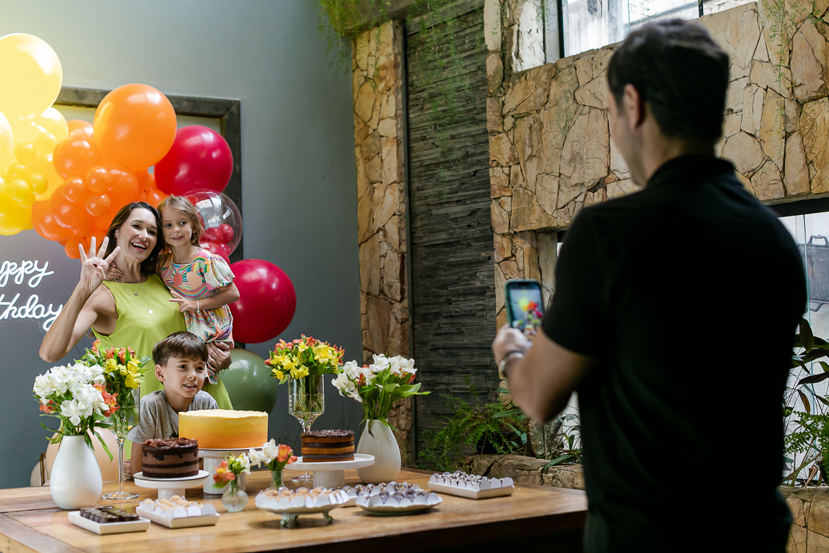 fotografias do aniversário de 40 anos da Inah no quintal debetti na cidade jardim zona sul sao paulo sp