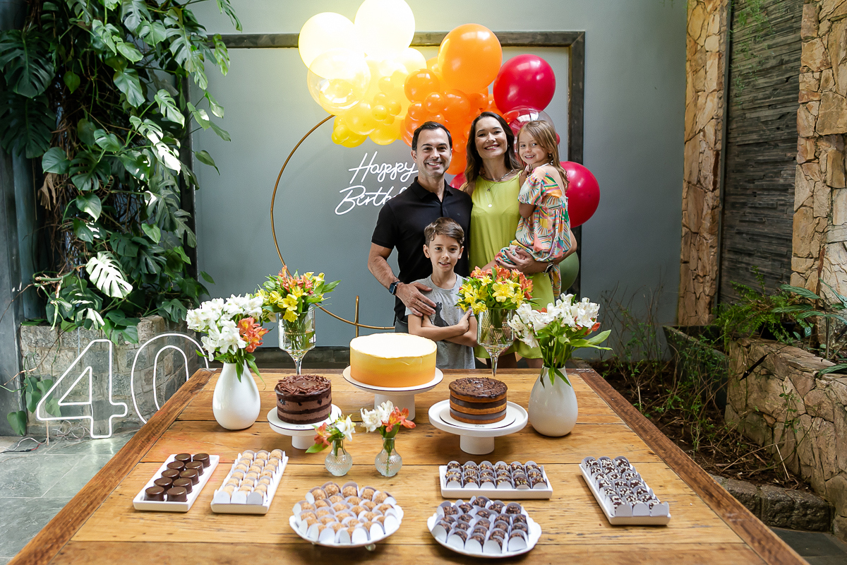 fotografias do aniversário de 40 anos da Inah no quintal debetti na cidade jardim zona sul sao paulo sp