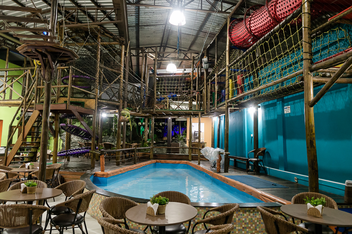 fotografias do aniversário de 10 anos da gabriele lá no buffet algazarra eco kids no clube esperia em santana zona norte sao paulo sp