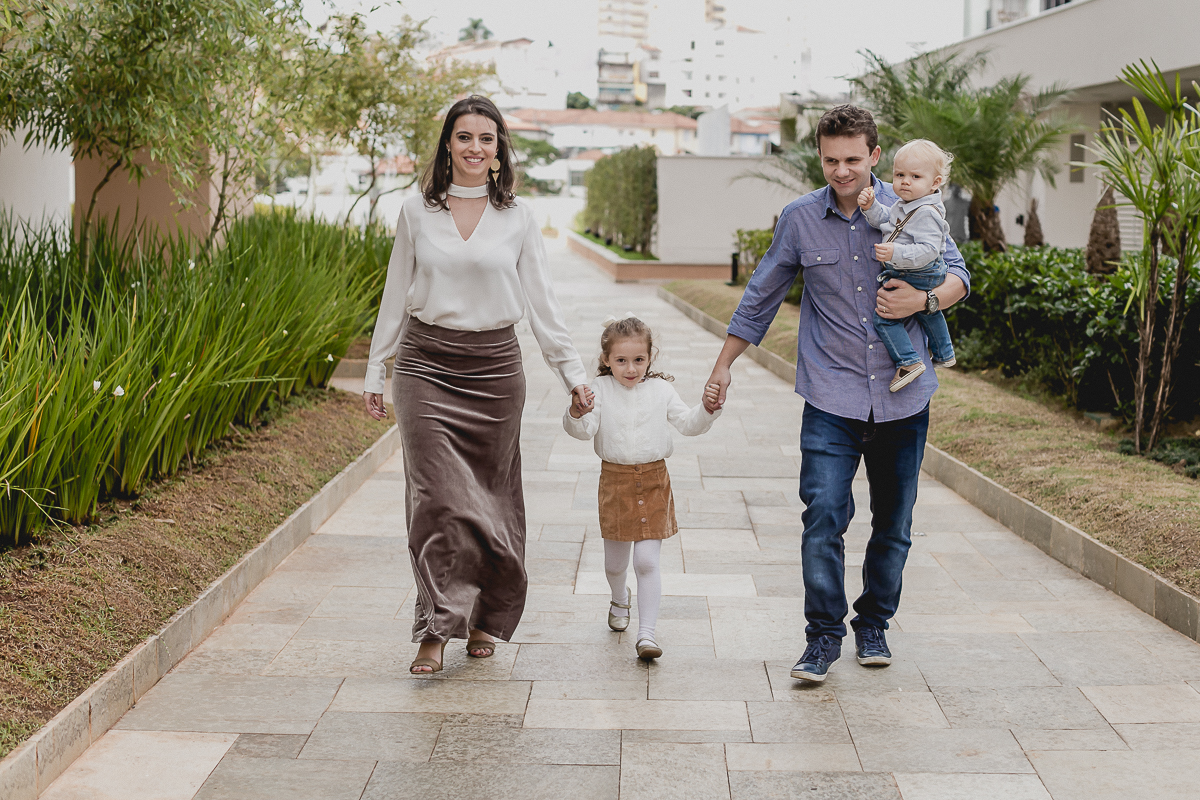 chegando para a festa com a familia