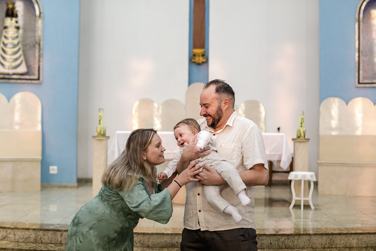 fotografias do batizado do bernardo na paroquia nossa senhora de loreto na zona norte de sao paulo sp