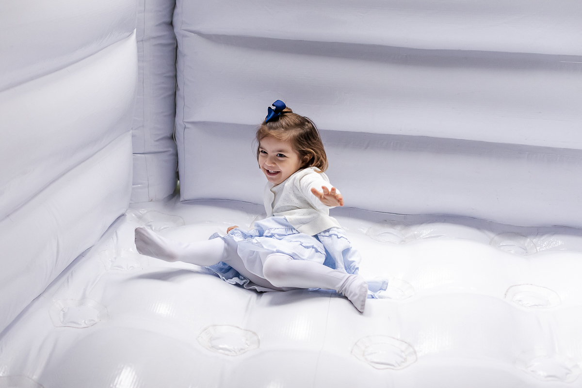 Fotografias do aniversário de 3 anos da Liz com o tema frozen no salão de festas do condomínio no brooklin zona sul sao paulo sp