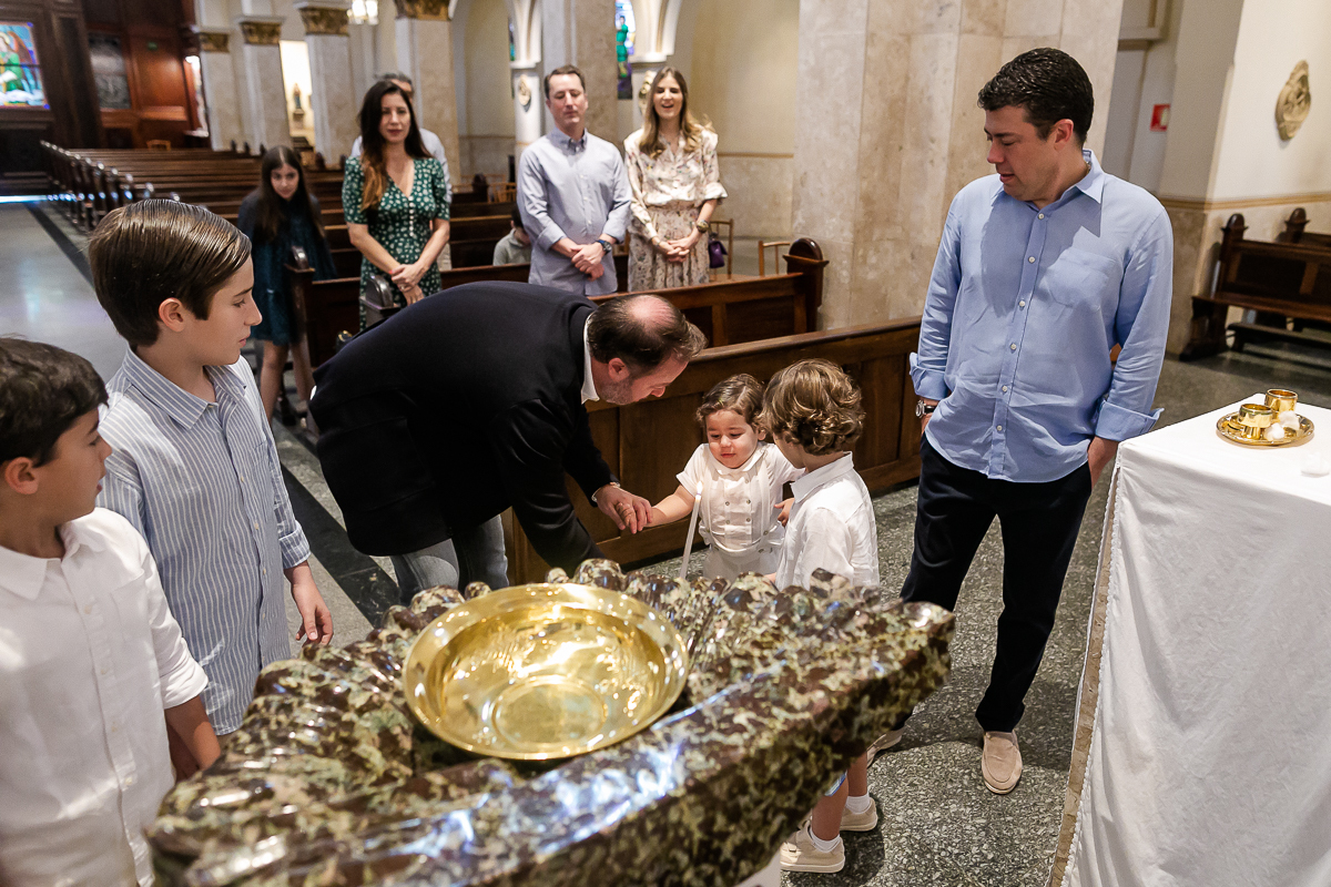 fotografias do batizado do antonio henrique na igreja sao jose do jardim europa na zona sul de sao paulo sp