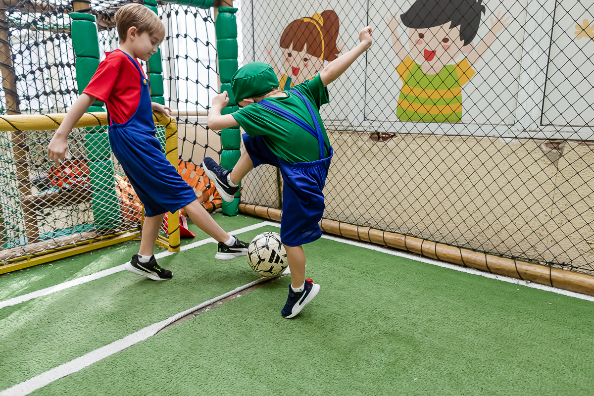 fotografias do aniversário de 5 anos do Pedro com o tema mario bros no buffet espaço la vem o sol unidade vila olimpia zona sul sao paulo sp