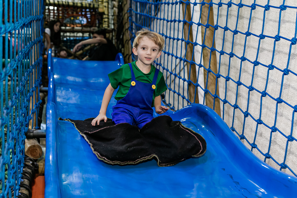fotografias do aniversário de 5 anos do Pedro com o tema mario bros no buffet espaço la vem o sol unidade vila olimpia zona sul sao paulo sp