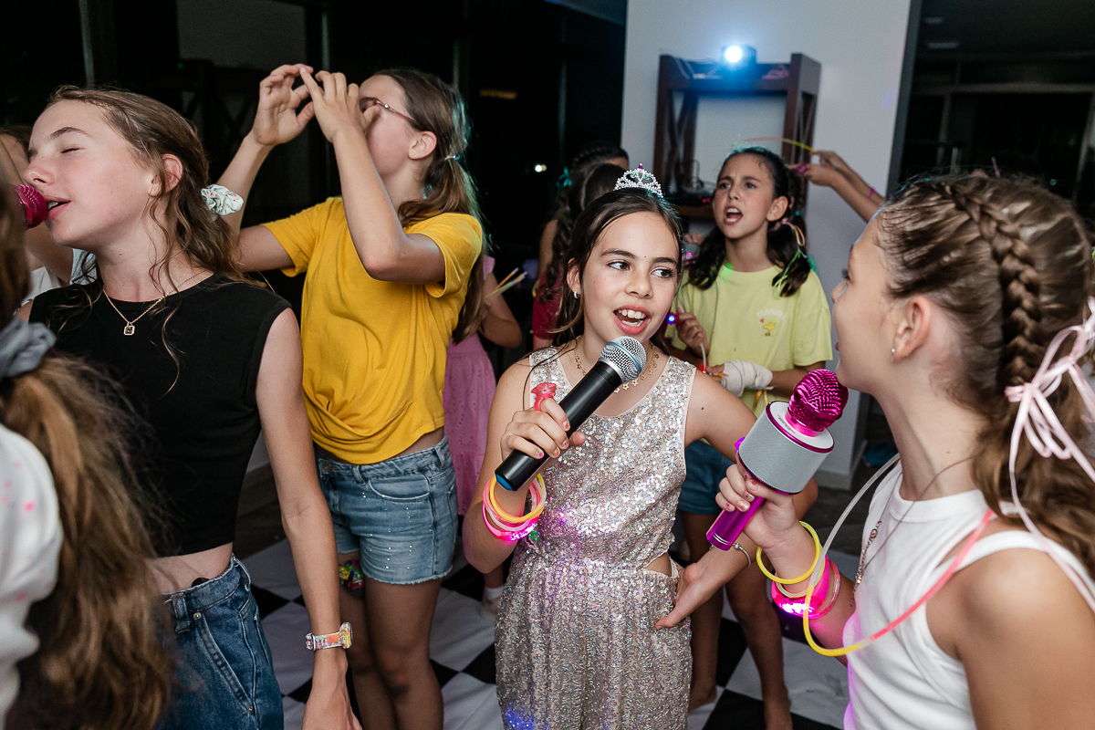 fotografias do aniversário de 11 ano da Julia no salão de festas do prédio no jardim paulistano zona sul sao paulo sp