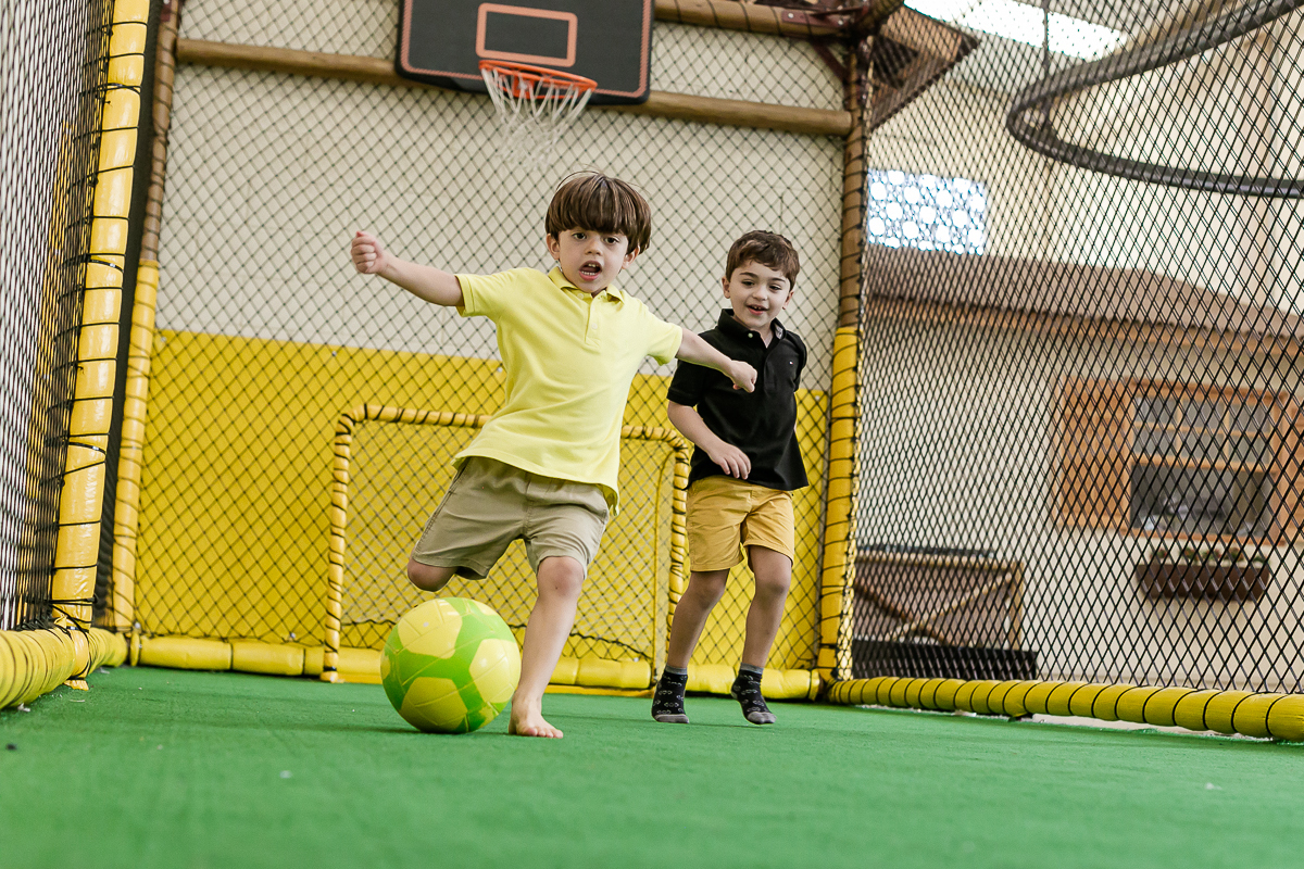 fotografias do aniversário de 5 anos do mateus com o tema batman no buffet espaço dix no campo belo zona sul sao paulo sp