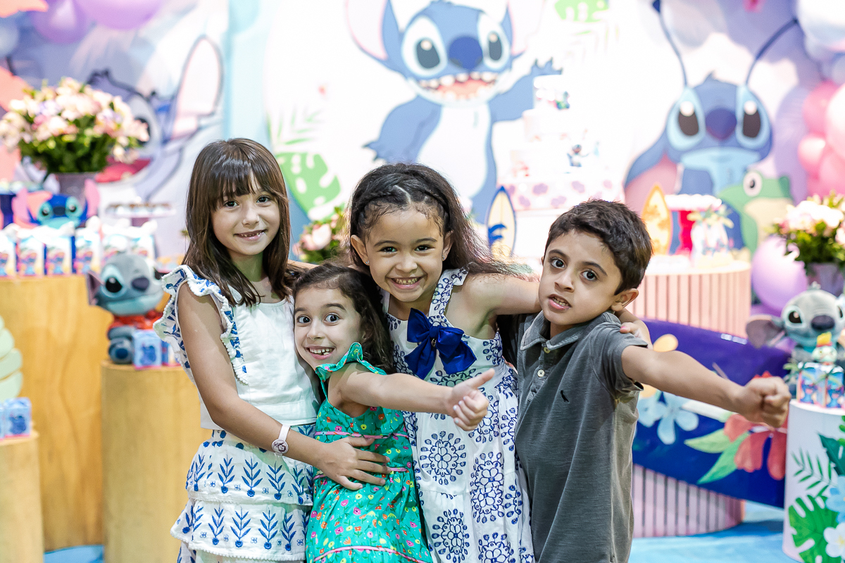 fotografias do aniversário de 6 anos da Heloísa com o tema lilo e stitch no buffet espaço entre folhas em moema zona sul sao paulo sp