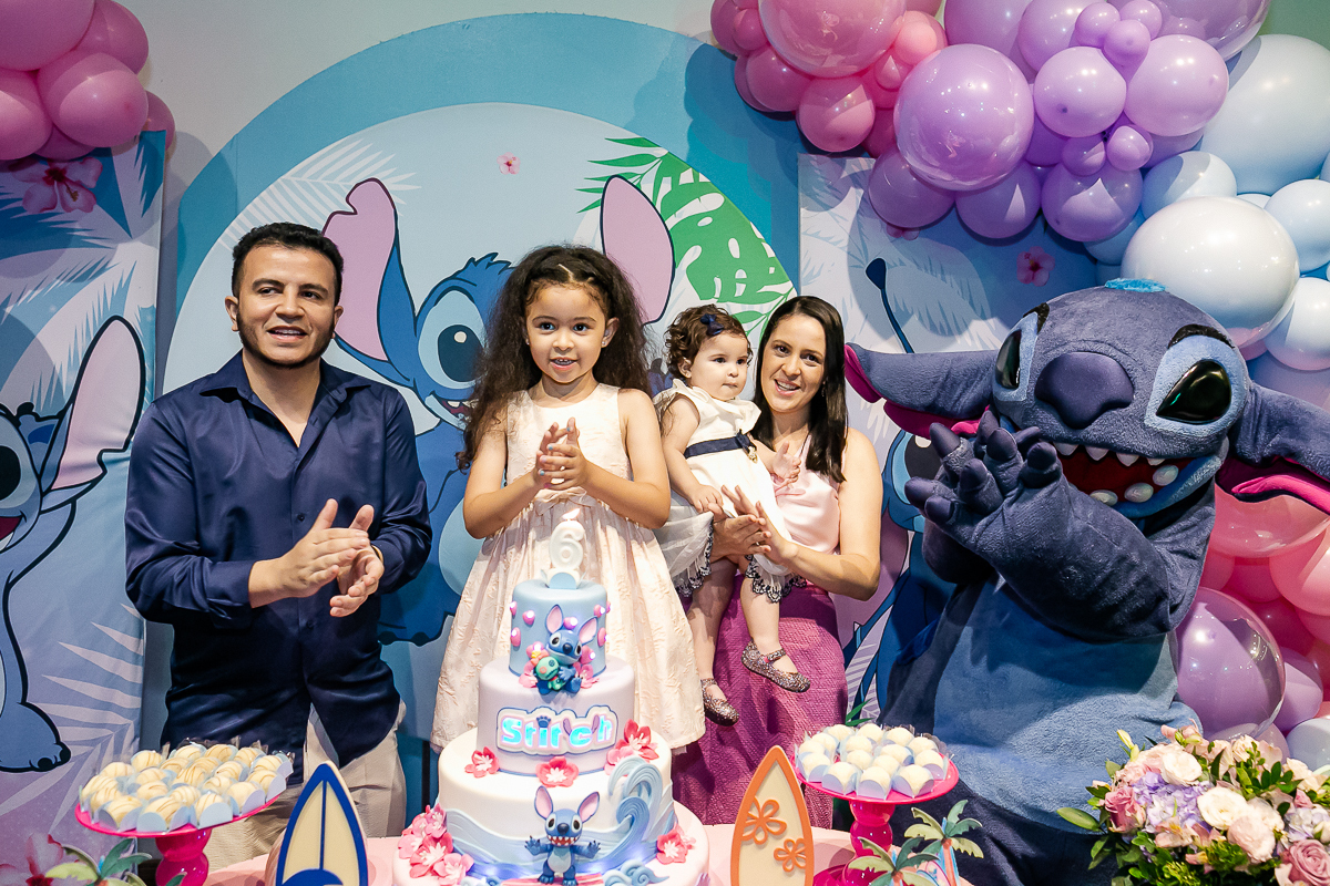 fotografias do aniversário de 6 anos da Heloísa com o tema lilo e stitch no buffet espaço entre folhas em moema zona sul sao paulo sp