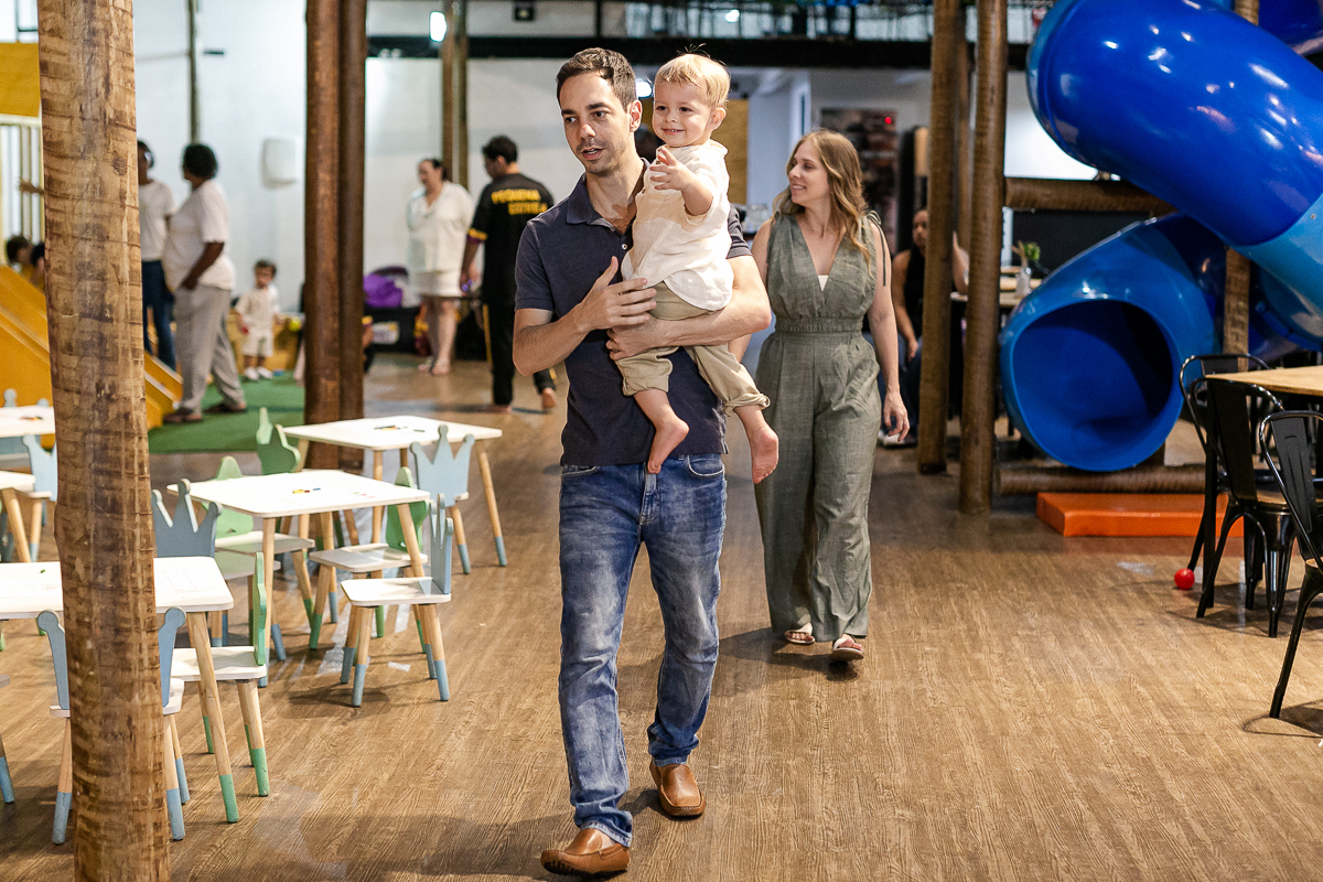 fotografias do aniversário de 2 anos do gabriel com o tema circo no buffet ateliê da vila na vila cruzeiro morumbi zona sul sao paulo sp