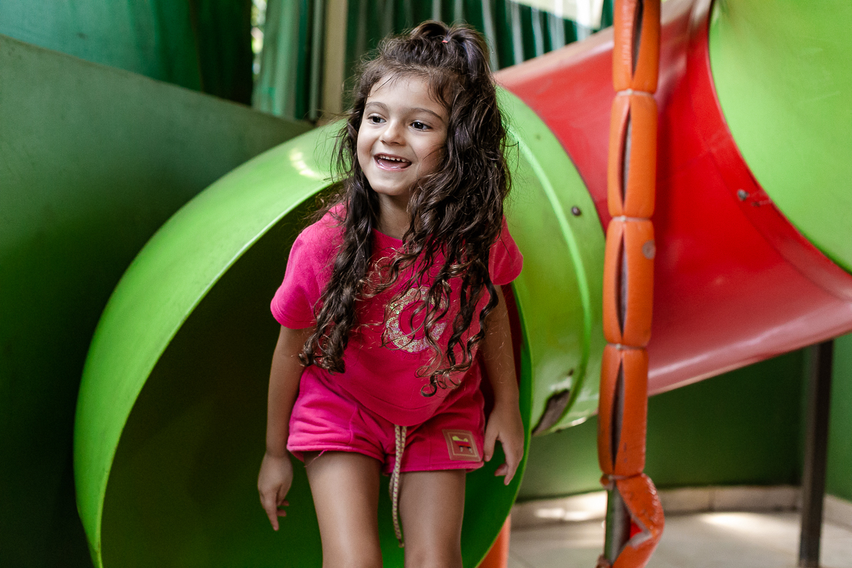 fotografias do aniversário de 6 anos da isabela no buffet villa felicitá na granja viana sao paulo sp