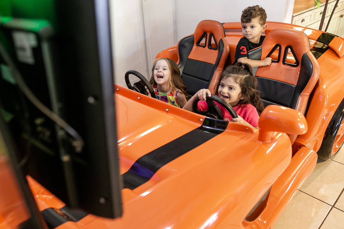 fotografias do aniversário de 6 anos da isabela no buffet villa felicitá na granja viana sao paulo sp