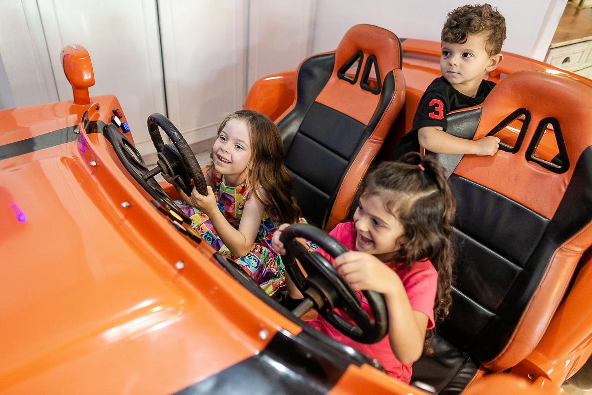 fotografias do aniversário de 6 anos da isabela no buffet villa felicitá na granja viana sao paulo sp