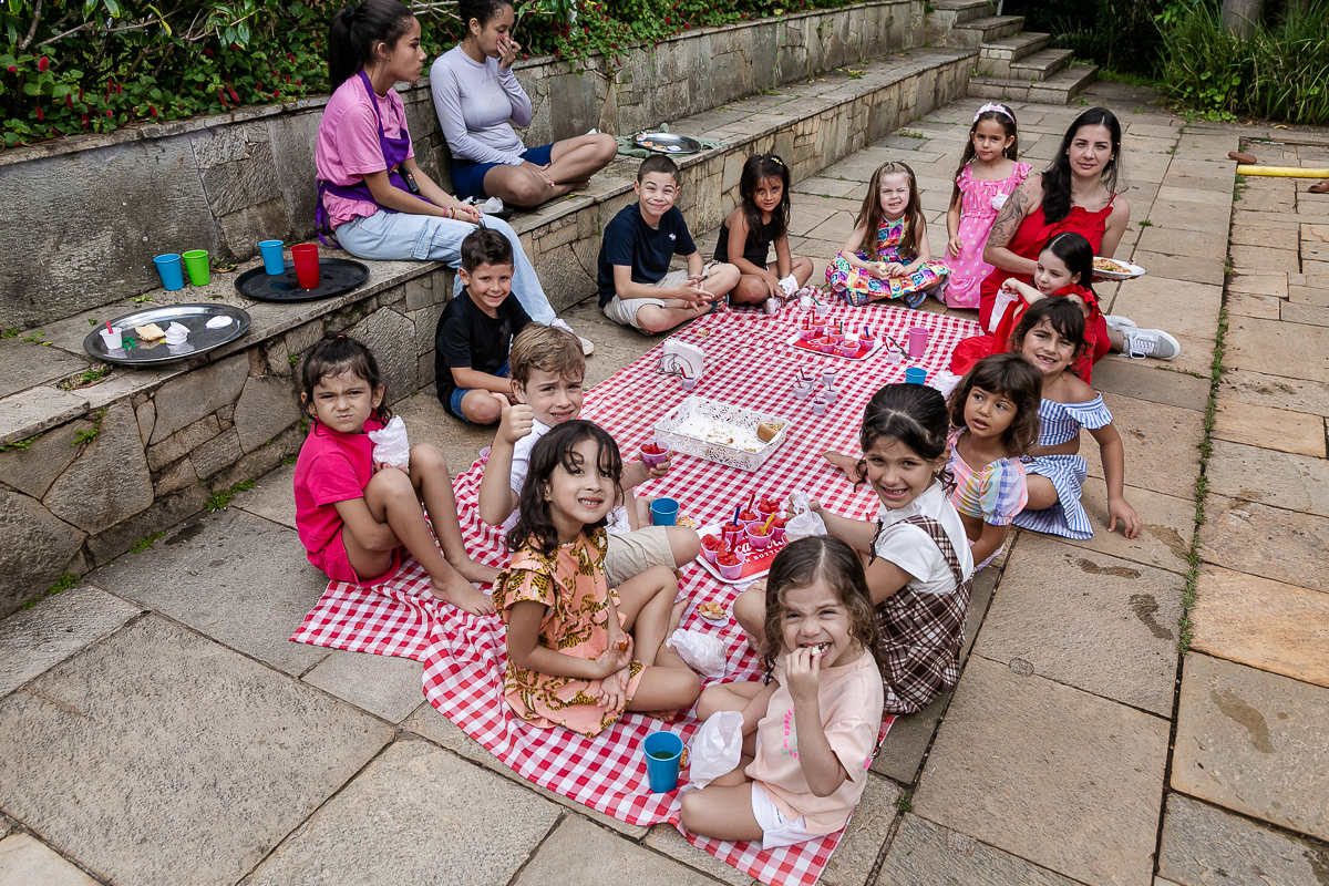 fotografias do aniversário de 6 anos da isabela no buffet villa felicitá na granja viana sao paulo sp