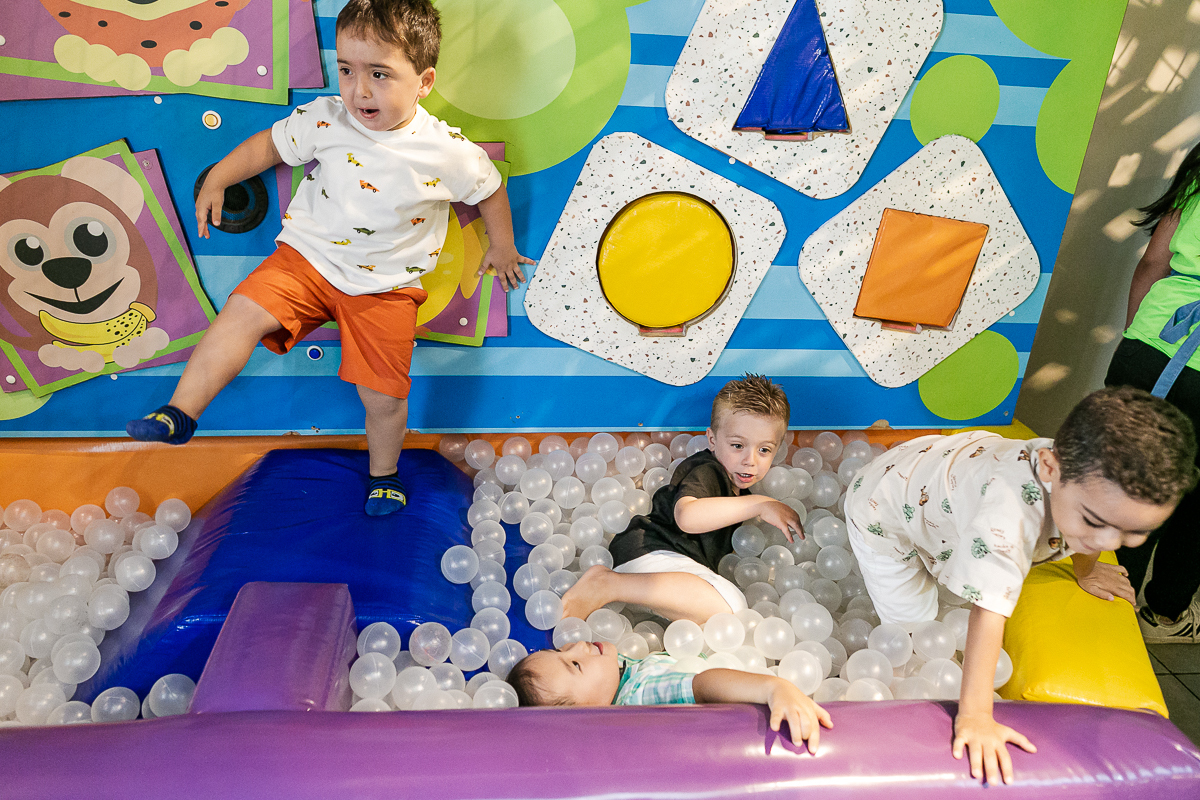 fotografias do aniversário de 4 anos do Arthur com o tema patrulha canina no buffet vip kids no campo belo zona sul sao paulo sp
