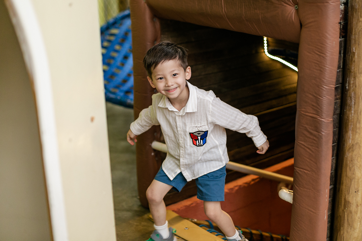 fotografias do aniversário de 6 anos do benny e do dan com o tema transformers no buffet espaço lá vem o sol unidade vila olímpia zona sul de sao paulo sp