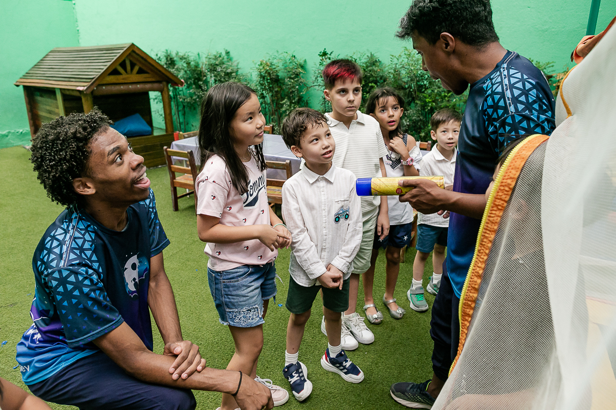 fotografias do aniversário de 6 anos do benny e do dan com o tema transformers no buffet espaço lá vem o sol unidade vila olímpia zona sul de sao paulo sp