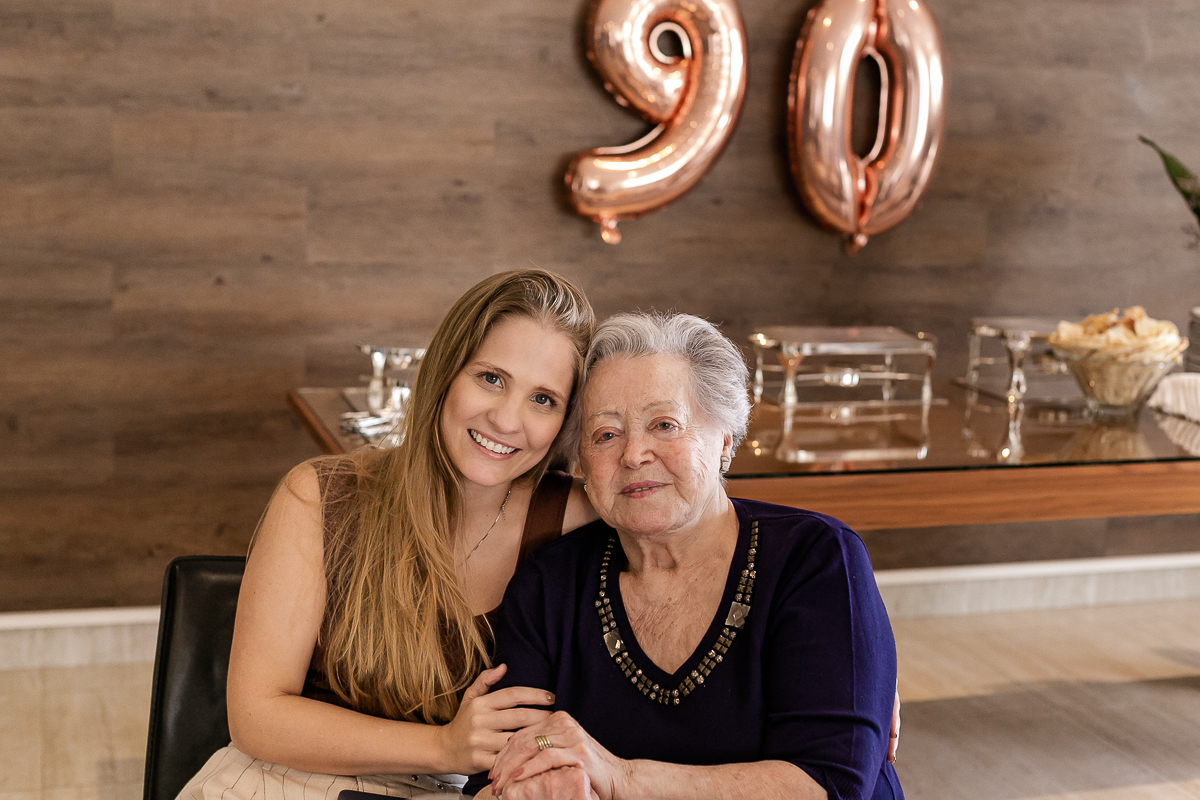 fotografias do aniversário de 90 anos da Neide no salão de festas do condominio na zona sul de sao paulo sp