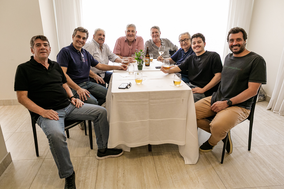 fotografias do aniversário de 90 anos da Neide no salão de festas do condominio na zona sul de sao paulo sp