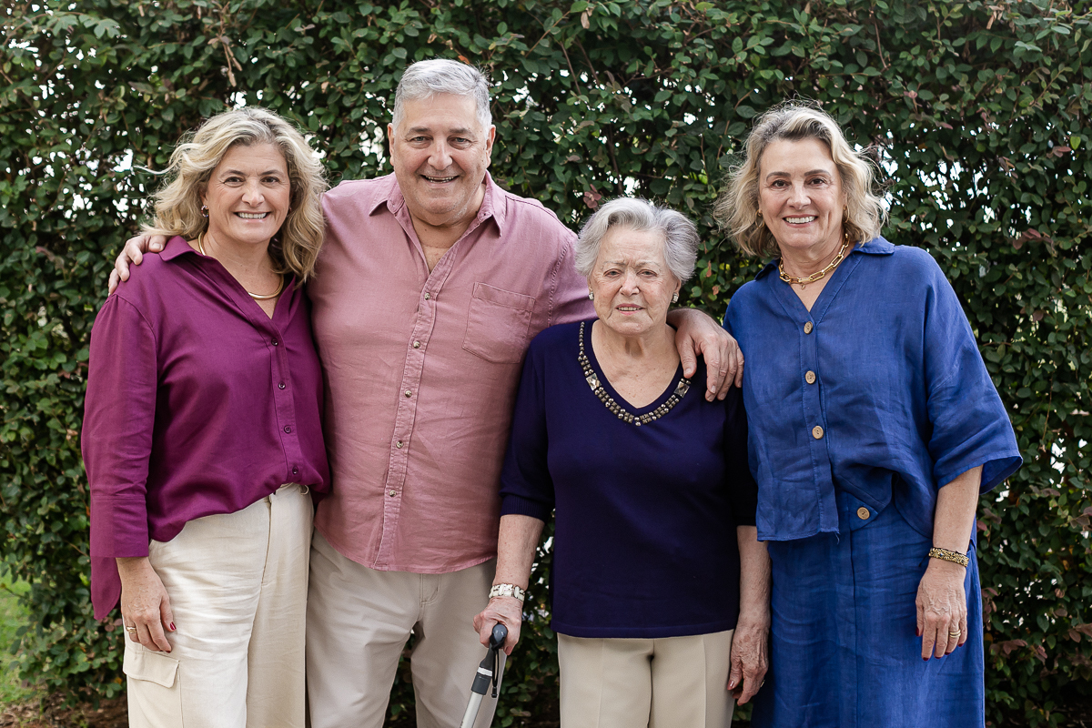fotografias do aniversário de 90 anos da Neide no salão de festas do condominio na zona sul de sao paulo sp