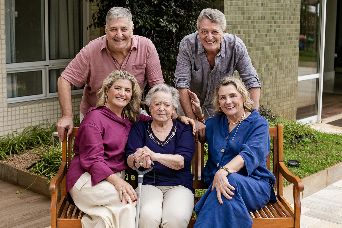 fotografias do aniversário de 90 anos da Neide no salão de festas do condominio na zona sul de sao paulo sp