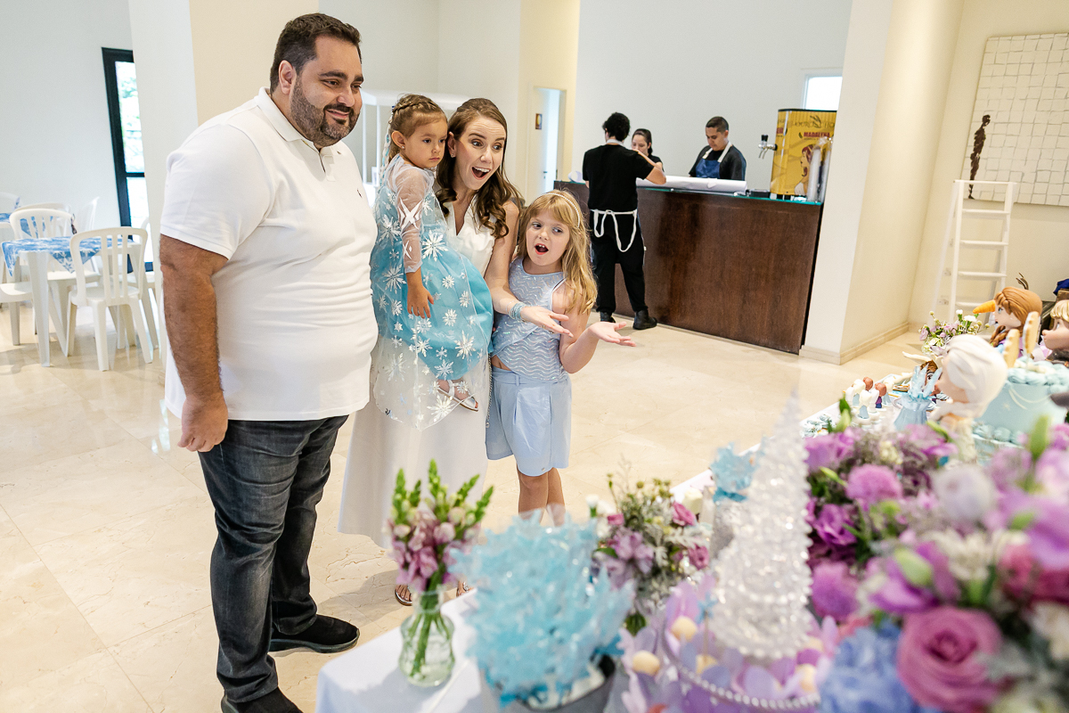 fotografias do aniversário de 4 anos da Alice no salão de festas do condominio no panamby morumbi zona sul sao paulo sp