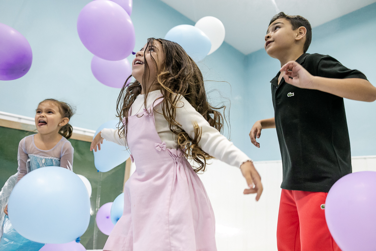 fotografias do aniversário de 4 anos da Alice no salão de festas do condominio no panamby morumbi zona sul sao paulo sp
