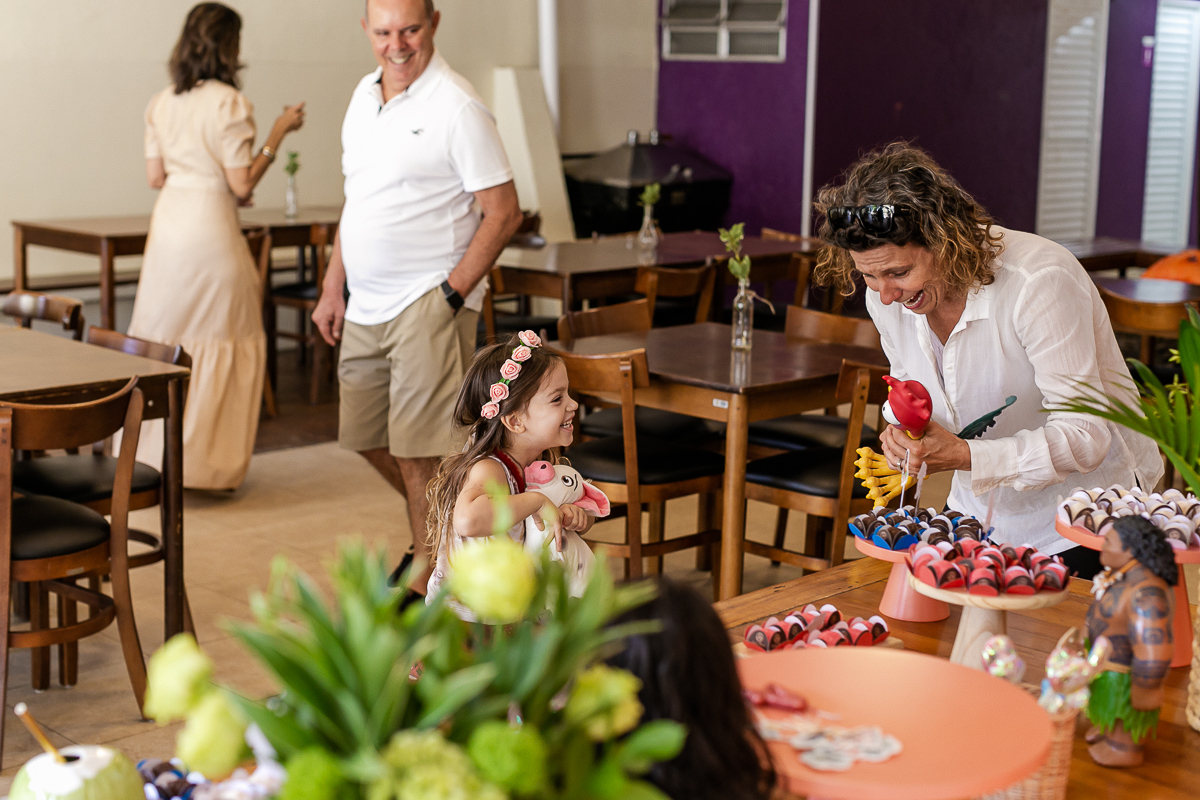fotografias do aniversário de 4 anos da alice no espaço clubinho do clube ipe no ibirapuera zona sul de sao paulo sp