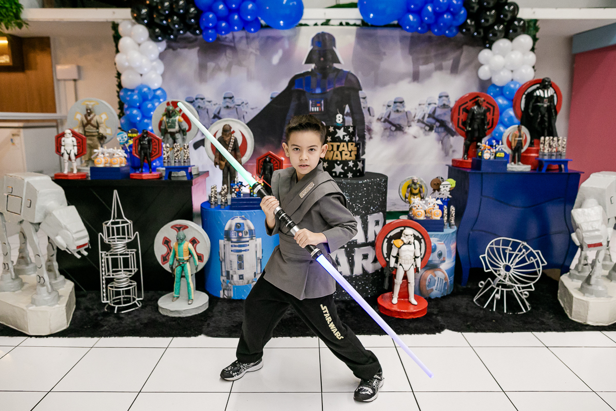 fotografias do aniversário de 8 anos do Eduardo com o tema star wars no buffet magic joy unidade saude em sao paulo sp