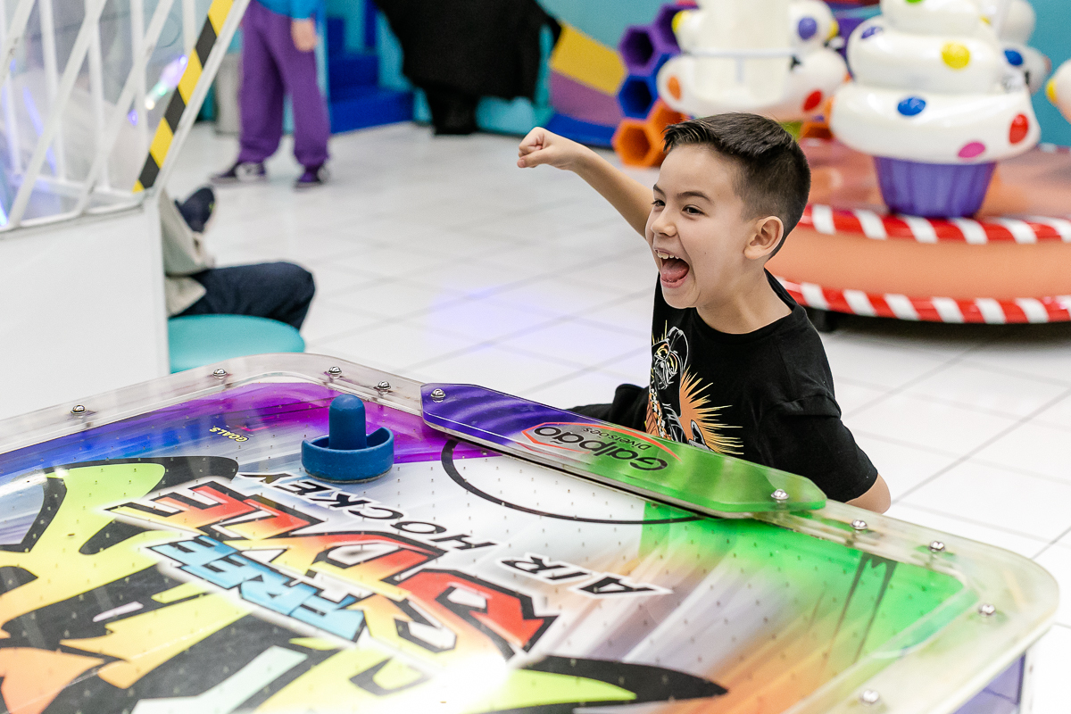 fotografias do aniversário de 8 anos do Eduardo com o tema star wars no buffet magic joy unidade saude em sao paulo sp