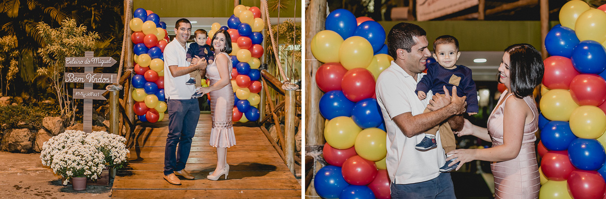 familia chegando para a festa na fachada do algazarra eco kids