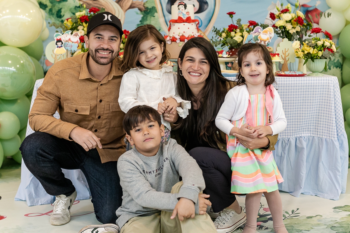 fotografias do aniversário de 4 anos da Liz com o tema branca de neve no condominio no brooklin zona sul sao paulo sp
