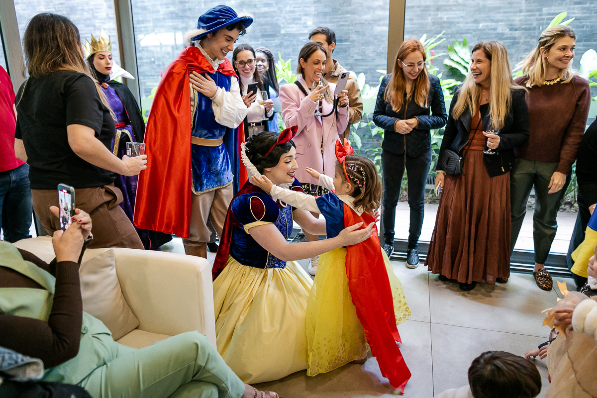 fotografias do aniversário de 4 anos da Liz com o tema branca de neve no condominio no brooklin zona sul sao paulo sp