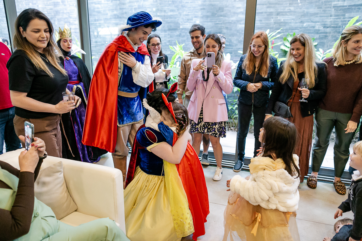 fotografias do aniversário de 4 anos da Liz com o tema branca de neve no condominio no brooklin zona sul sao paulo sp