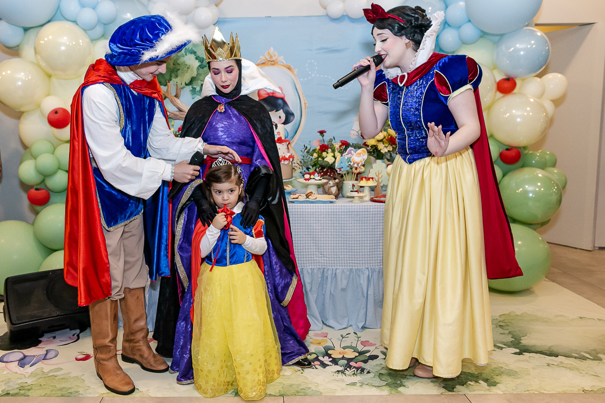 fotografias do aniversário de 4 anos da Liz com o tema branca de neve no condominio no brooklin zona sul sao paulo sp