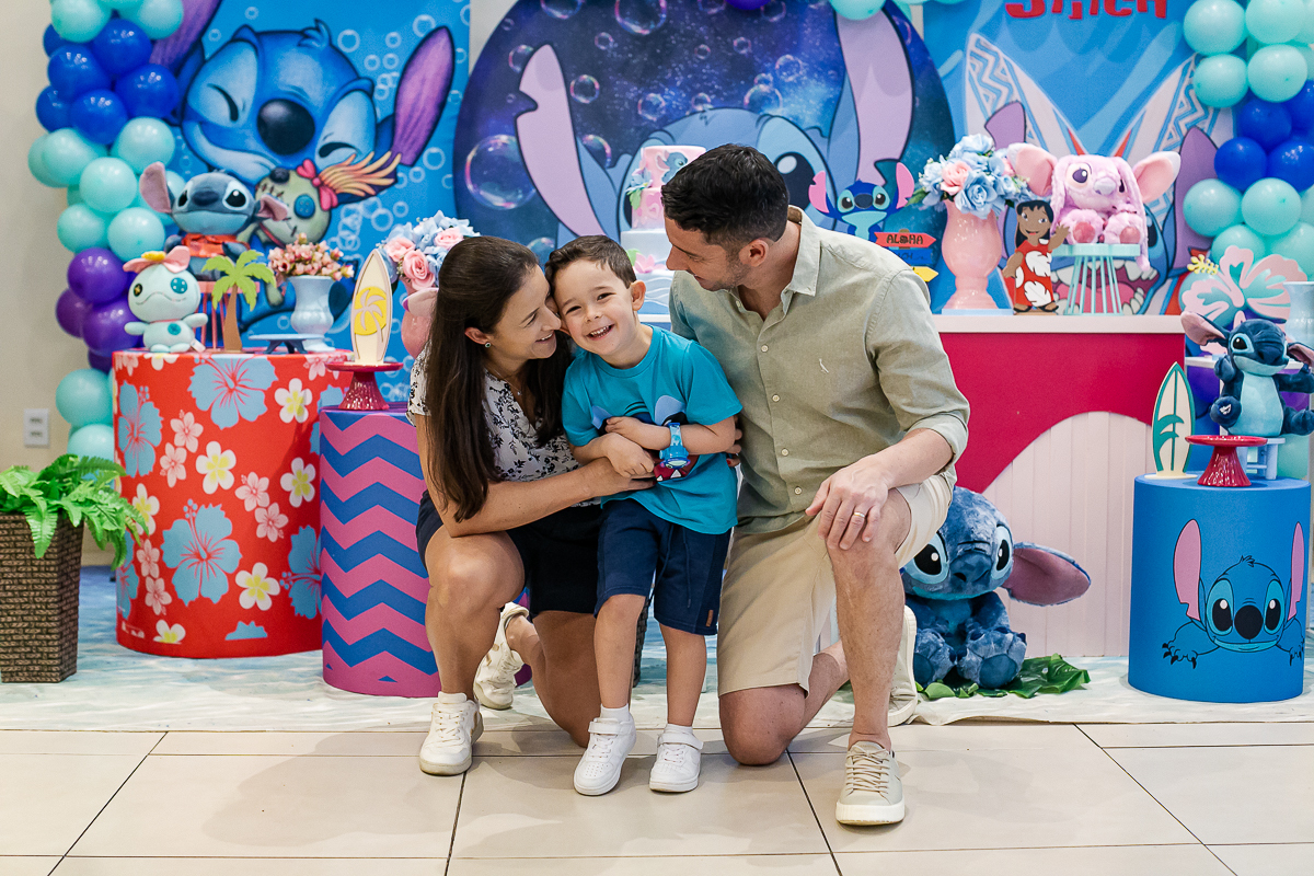 fotografias do aniversário de 5 anos do leonardo com o tema lilo e stitch no buffet villa dublin no bairro da chacara flora zona sul de sao paulo sp