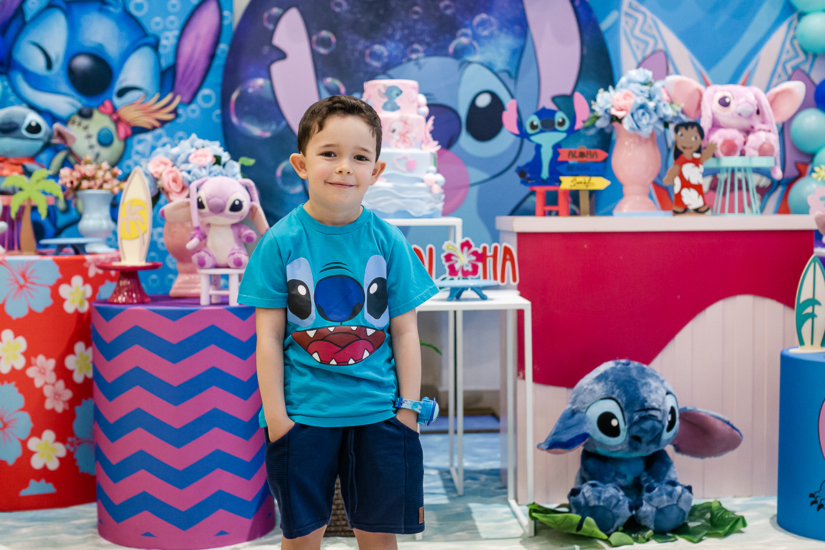 fotografias do aniversário de 5 anos do leonardo com o tema lilo e stitch no buffet villa dublin no bairro da chacara flora zona sul de sao paulo sp