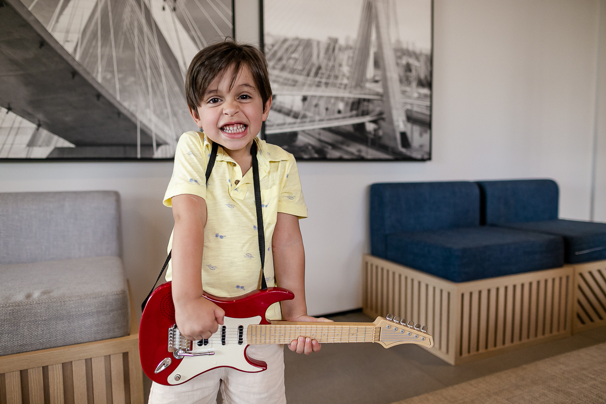 fotografias do aniversário de 7 anos da Alice com o tema musica e beatles no salao de festas do condominio na zona sul de sao paulo sp