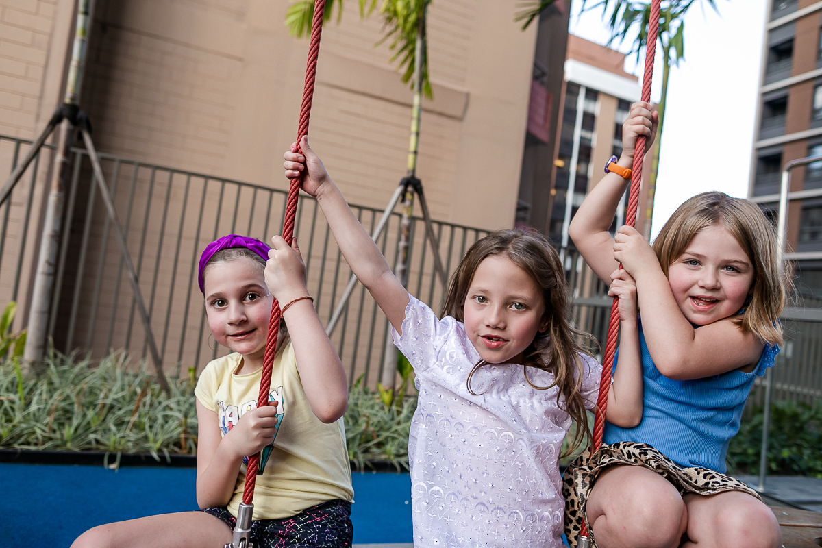 fotografias do aniversário de 7 anos da Alice com o tema musica e beatles no salao de festas do condominio na zona sul de sao paulo sp